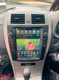 A picture of Wireless Car apple play Radios
