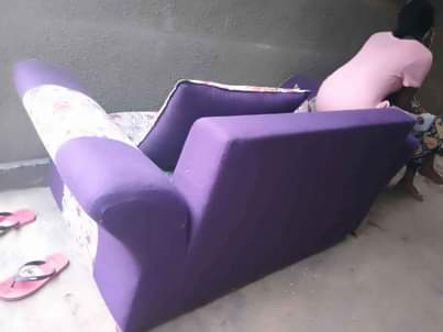 A picture of Sofa ya watu wawili