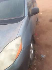 A picture of Toyota sienna 07
