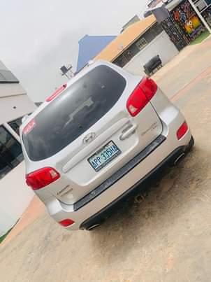 A picture of NEAT2USED 2008 HYUNDAI SANTA FE