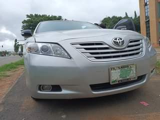 A picture of TOYOTA Camry 2008