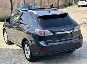 A picture of DIRECT TOKUNBO 2010 LEXUS RX350 Full Option Thumbstart Reverse Camera