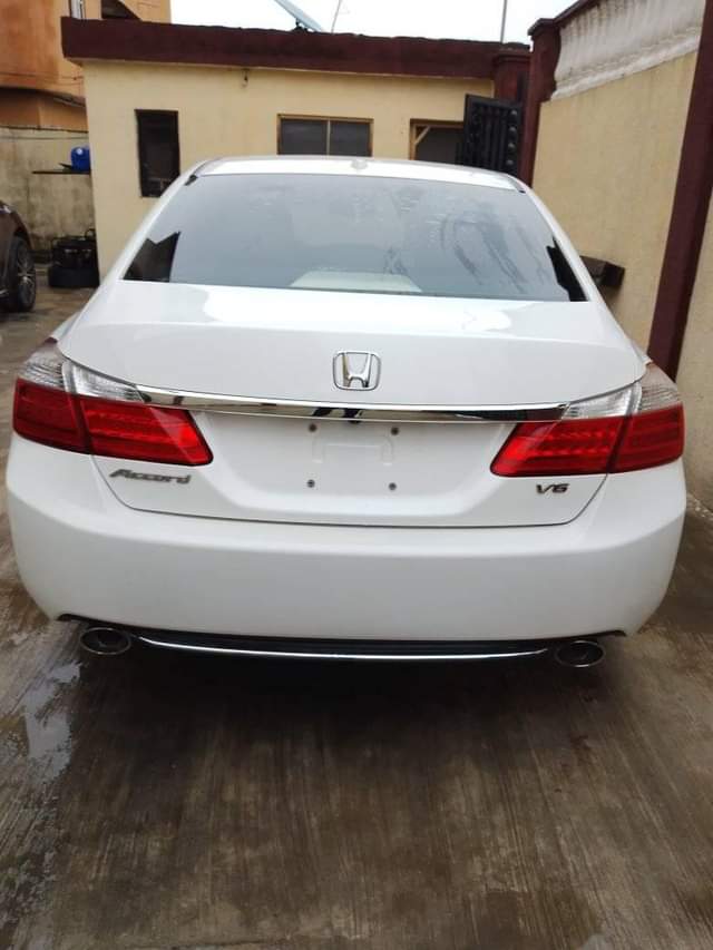 A picture of 2014 Honda Accord Accident free 14m
