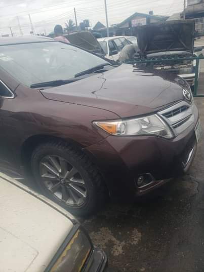 A picture of DISTRESS SALE Belgium Grade Toyota Venza 2010 model in a