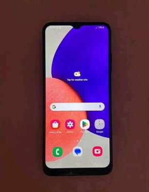 A picture of Samsung a22 5g gb128 Ram6