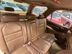 A picture of 04 Acura MDX