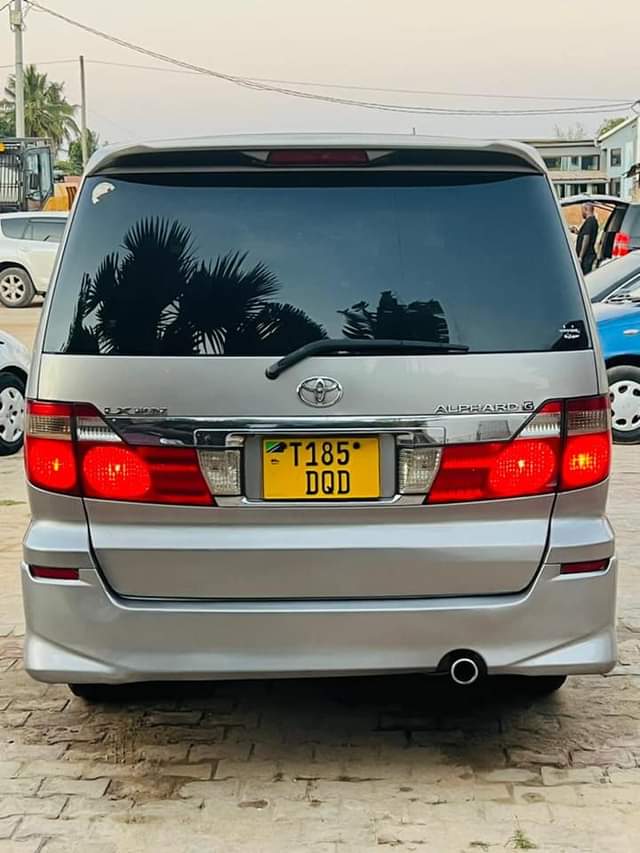 A picture of Toyota alphared