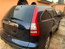 A picture of Honda cr v