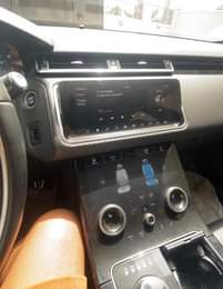 A picture of 2018 Range Rover Velar Toks