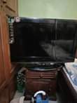 A picture of TCL Led tv inches43