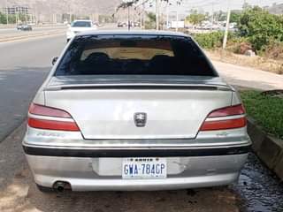 A picture of 2006 PEUGEOT 406 PRESTIGE