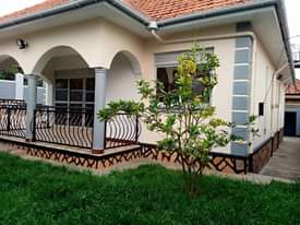 A picture of House for sale in Kurambiro