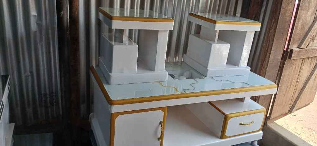 A picture of Center tables 0779779256