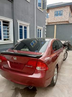 A picture of Honda Civic 08