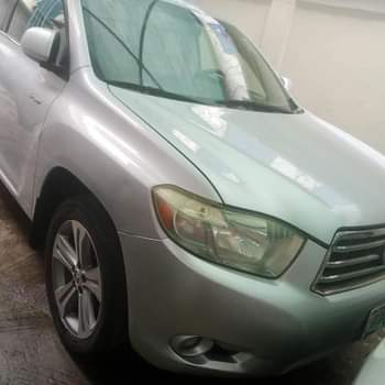 A picture of Toyota Highlander 09037185164