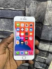 A picture of IPhone 8