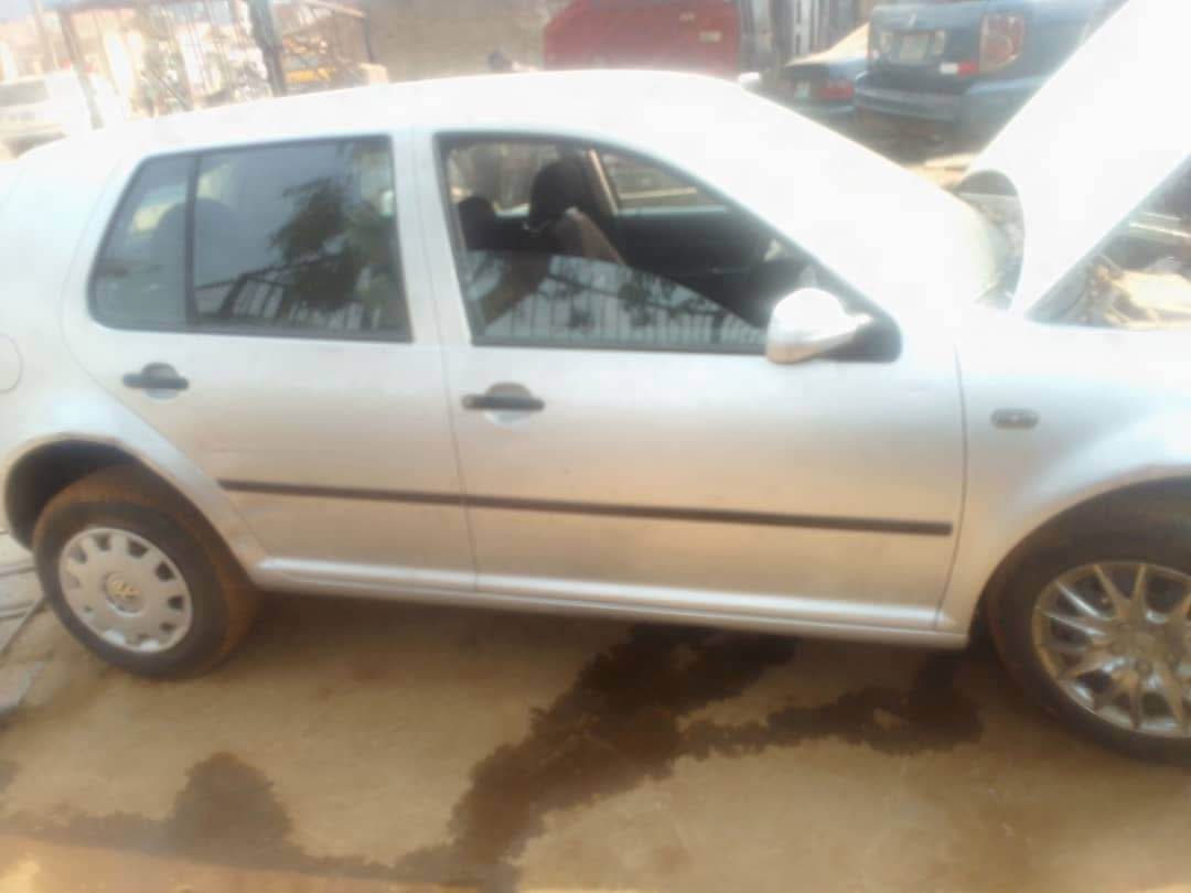 A picture of Direct Tokunbo Manual Golf3 available for distress sale.