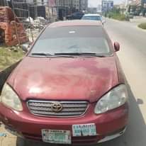 A picture of Toyota corolla 2004
