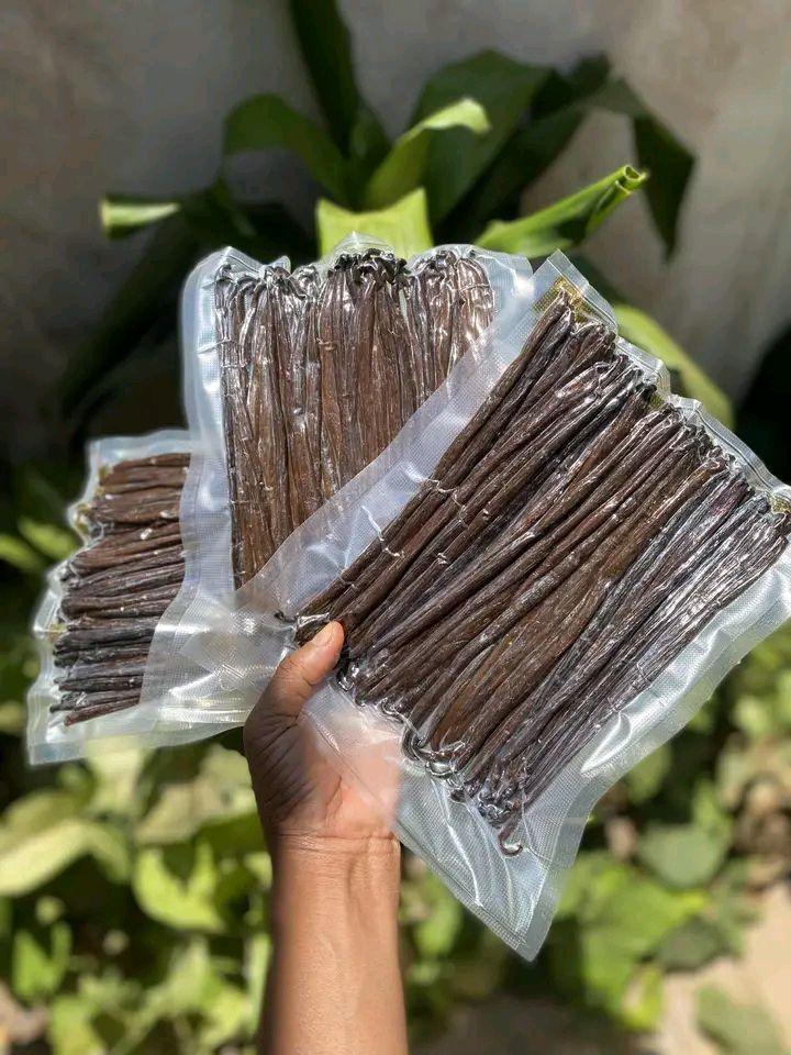 A picture of Organic vanilla beans available for sale