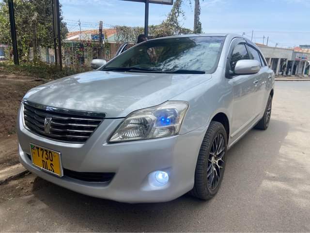 A picture of TOYOTA PREMIO