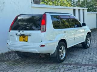 A picture of  ONSALE NISSAN EX TRAIL KALU SANAAAA Reg number ....D.Q.L