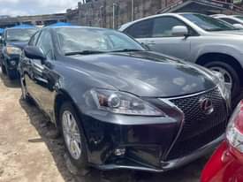 A picture of Lexus Is250 2008 grey