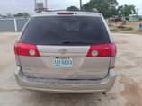 A picture of PURE FIRST BODY NIGERIA USED TOYOTA SIENNA 2006 MODEL FULL