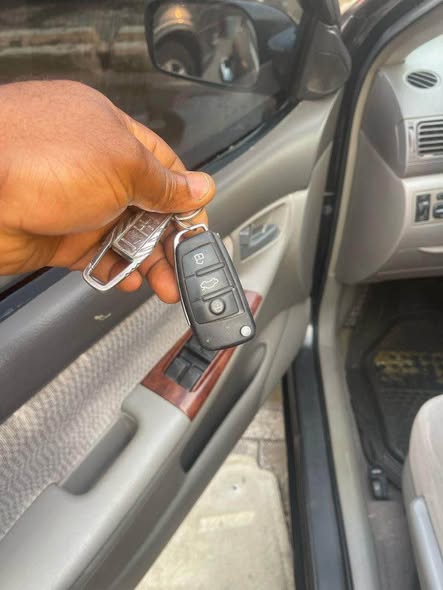 A picture of 2006 TOYOTA COROLLA FOR SALE