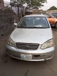 A picture of 1st body 2004 Toyota Corolla with chilling ac neat interior