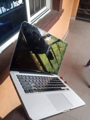 A picture of Mac book pro