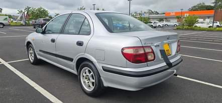 A picture of Nissan n16 00