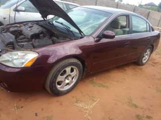 A picture of 2003 Nissan Altima 2 5 Engine