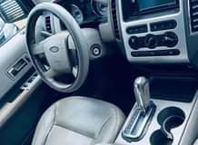 A picture of Ford edge 2008 neatly used fresh 