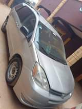 A picture of 2005 Toyota Sienna LE