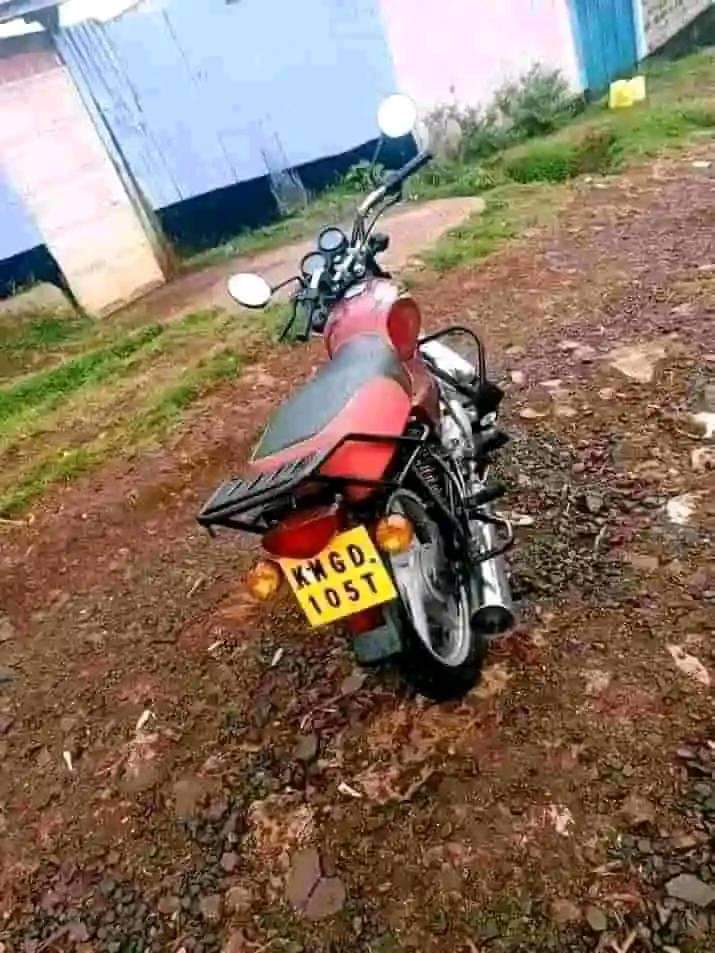 bajaj boxer