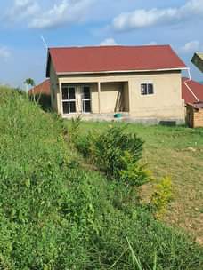 A picture of House for sale in Kakiri kikugi plot size 50 100