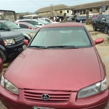 A picture of Toyota Camry aka tiny light