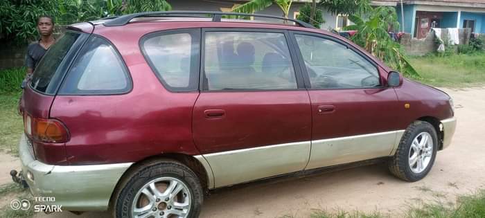A picture of Toyota Picnic