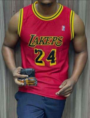 A picture of LAKERS 24