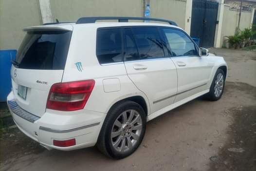 A picture of Clean use Mercedes Benz GLK350 2012