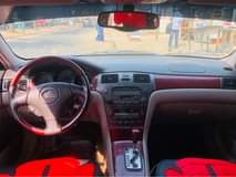 A picture of Lexus es300 very clean in isheri magodo