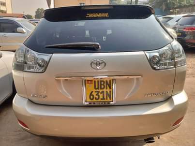 A picture of TOYOTA HARRIER