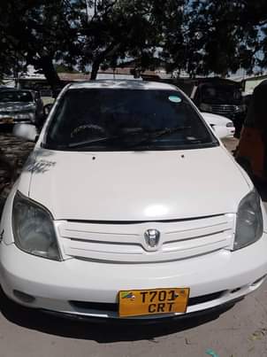 used toyota ist