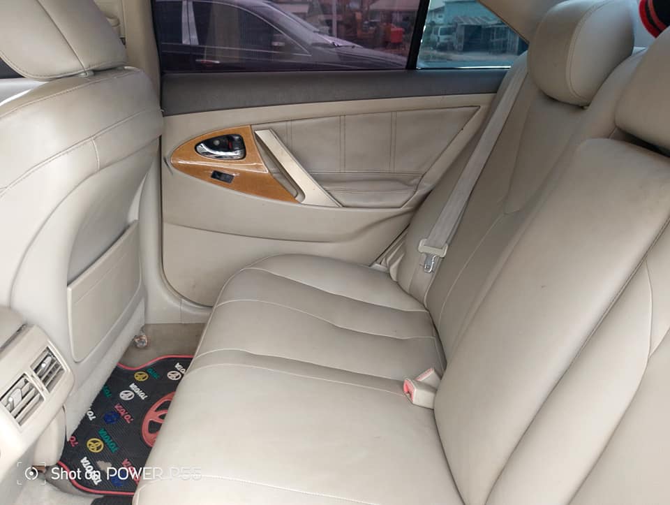 A picture of Distress Distress Distress Sales.. Clean Toyota Camry Spider V6 3.3m