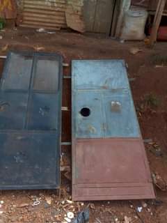 A picture of Two metallic doors for sale all 400k