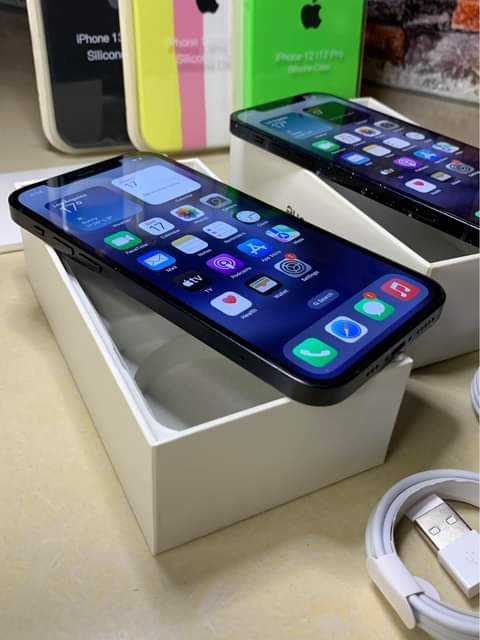 iPhone M.