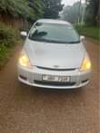 A picture of Toyota Wish Silver