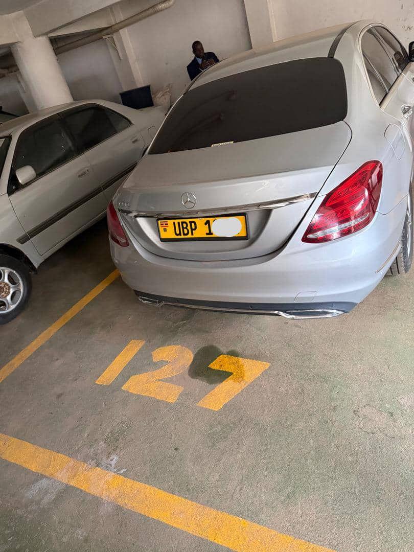 A picture of MERCEDES BENZ C200 2015