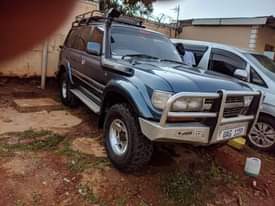 A picture of VX landcruiser