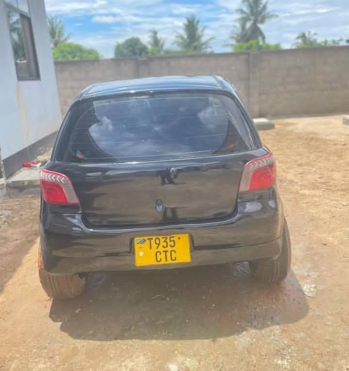 A picture of TOYOTA VITZ RS INAUZWA 3 4M 0791084871